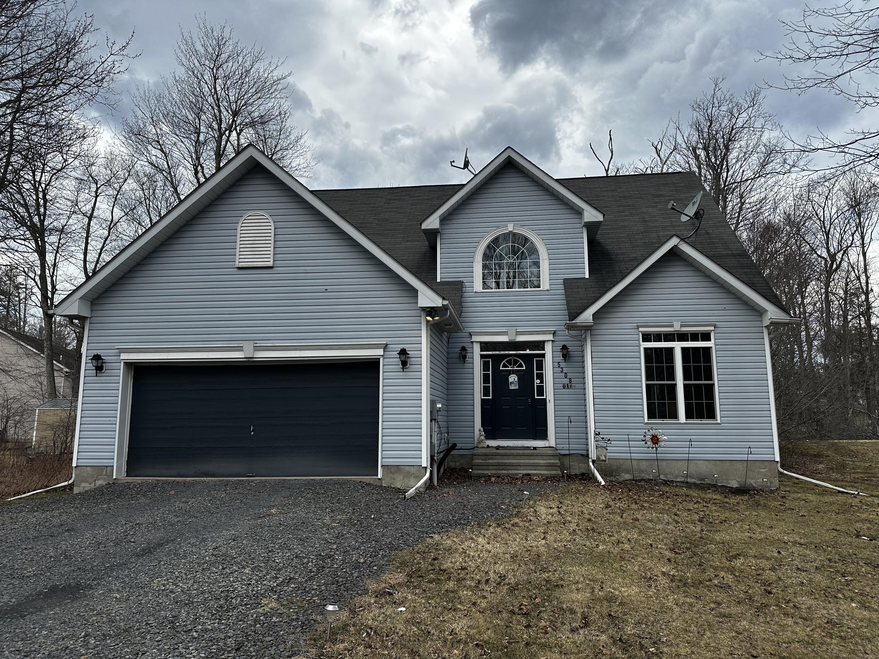 5308 Apache Trail, Tobyhanna, Pennsylvania image 1