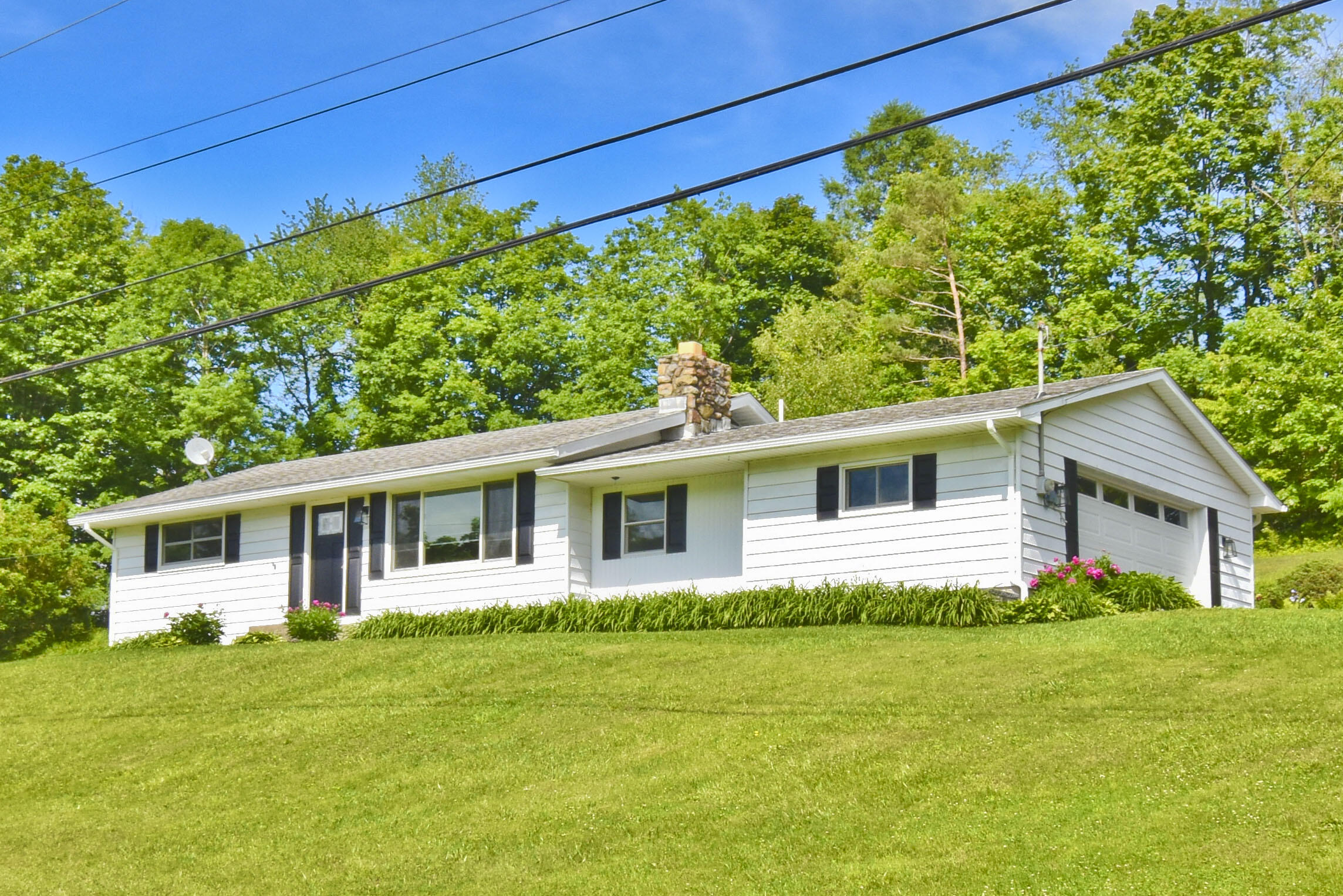 255-257 Orchard Road, Mount Bethel, Pennsylvania image 2