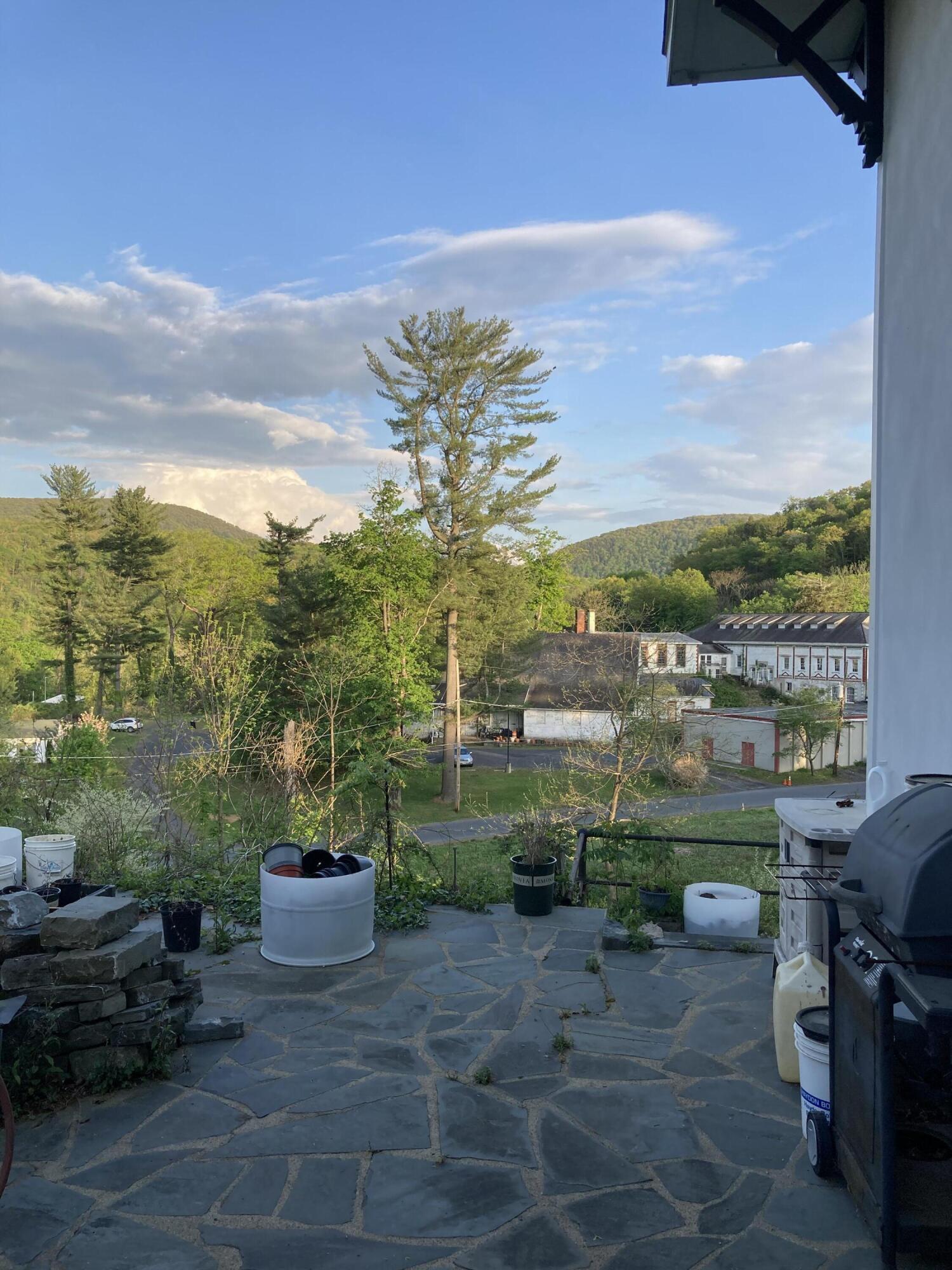 34 Waring Drive, Delaware Water Gap, Pennsylvania image 12