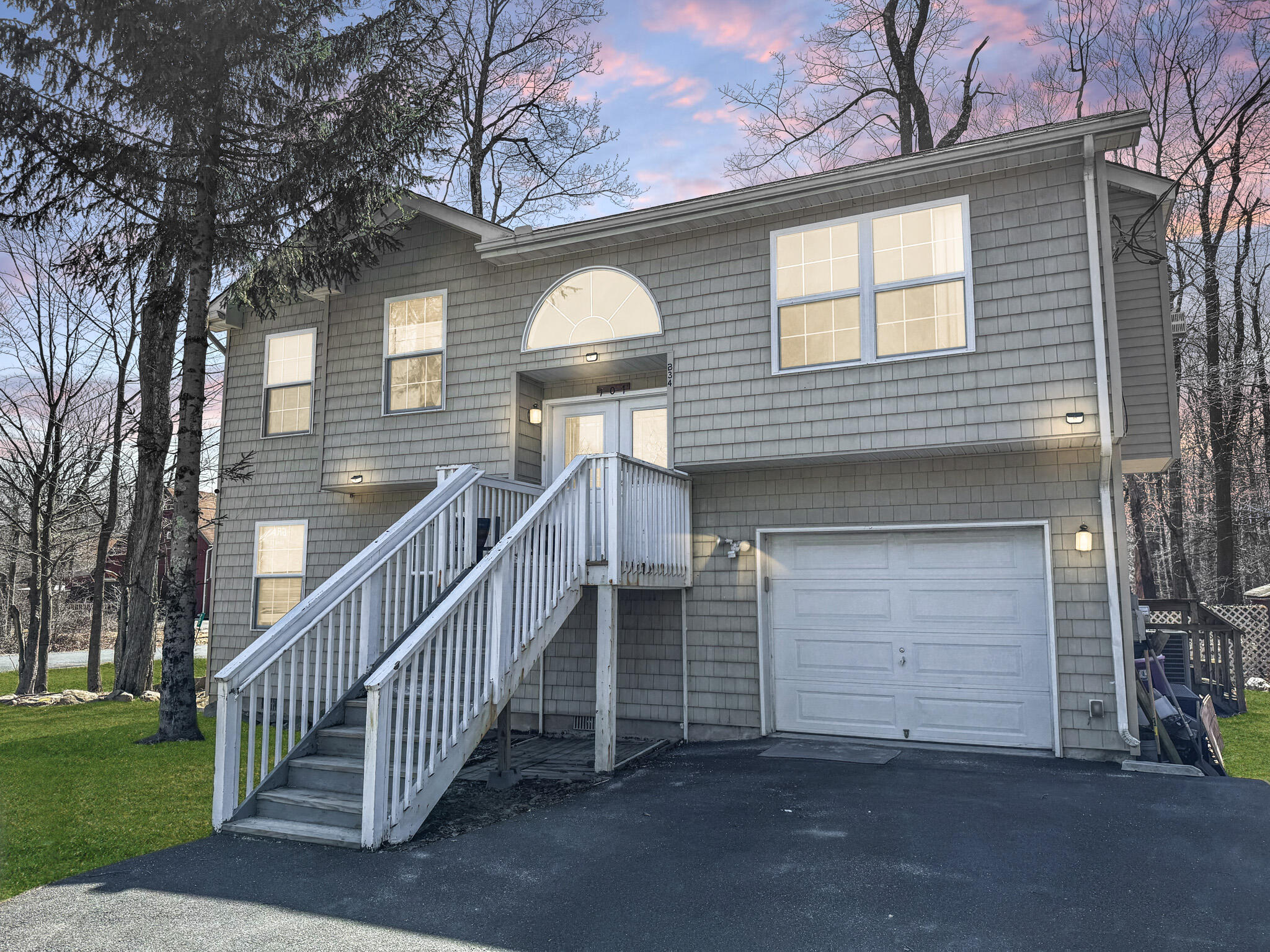 707 Edgewood Road, Tobyhanna, Pennsylvania image 1