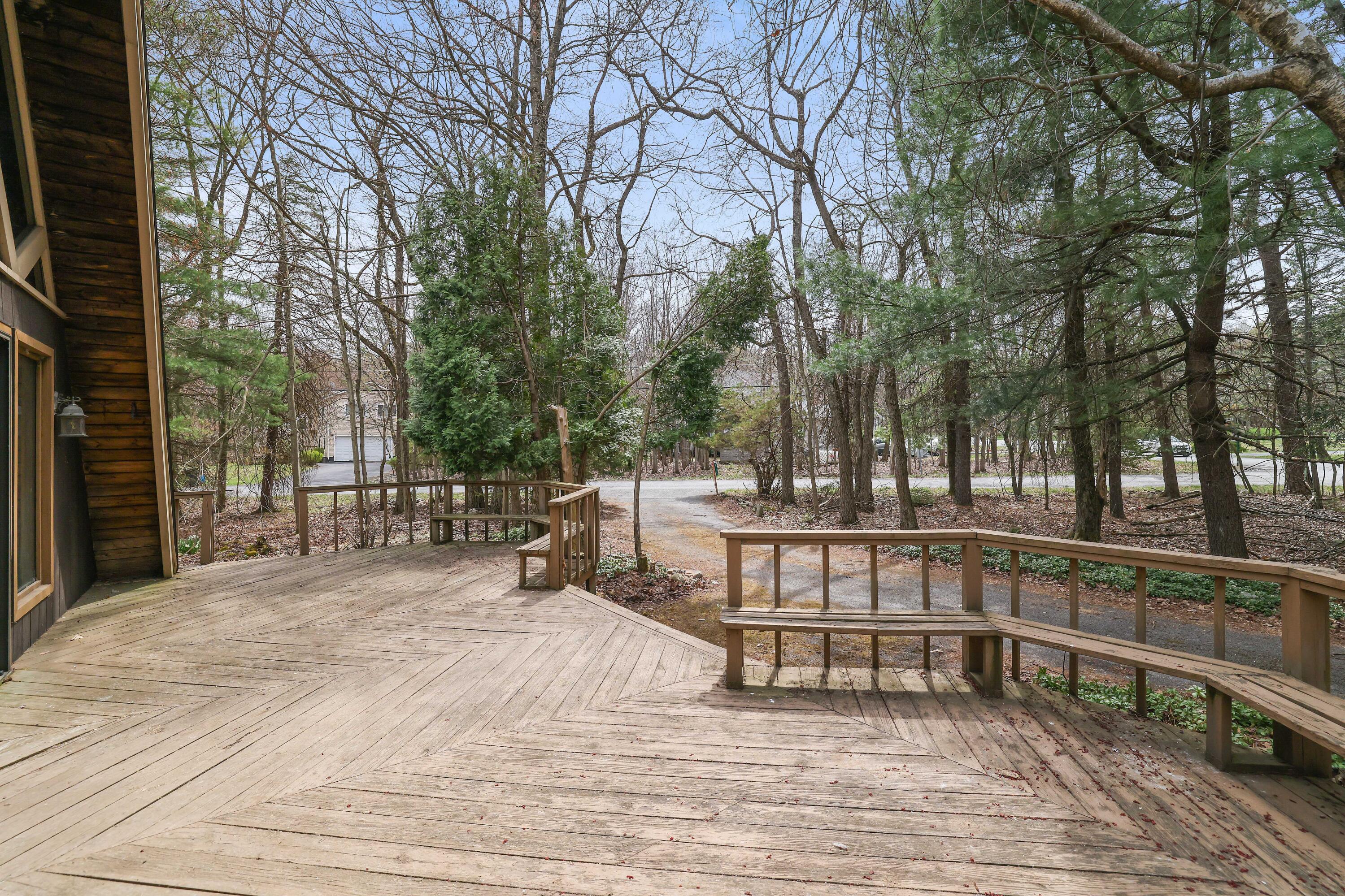915 Cricket Lane, Long Pond, Pennsylvania image 26