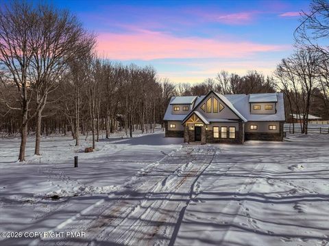 Homes For Sale - 113 Parker Mews<br/> Albrightsville, PA 18210