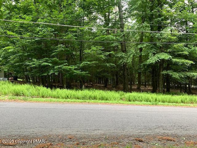 75B Fawnwood Drive, Greentown, Pennsylvania image 1