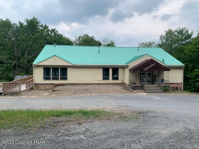 75B Fawnwood Drive, Greentown, Pennsylvania image 3