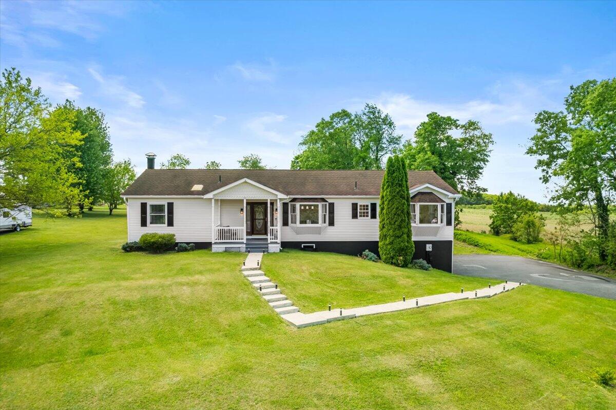 10296 Gravel Hill Road, Bangor, Pennsylvania image 2