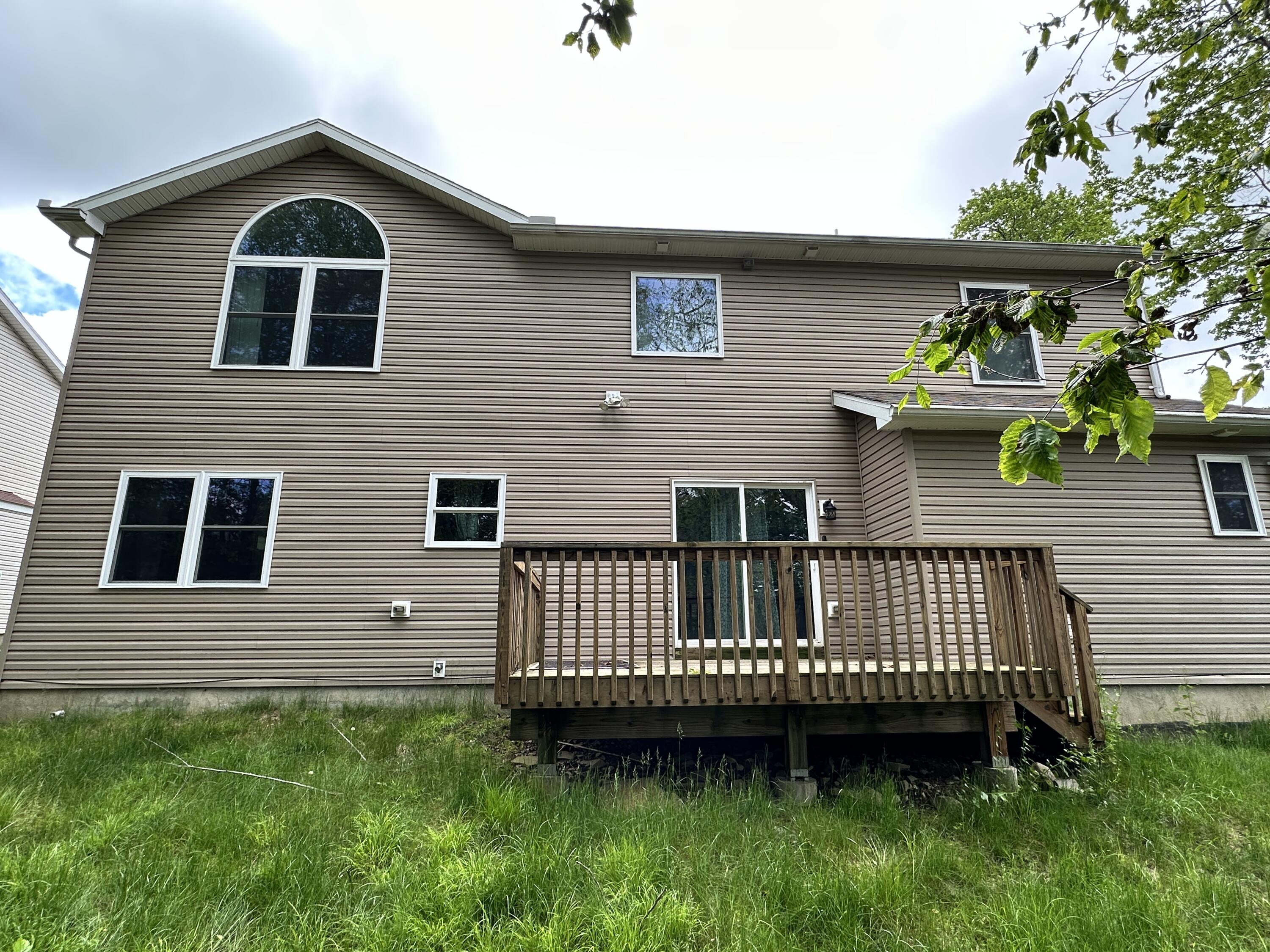 7190 Rimrock Drive, Tobyhanna, Pennsylvania image 2