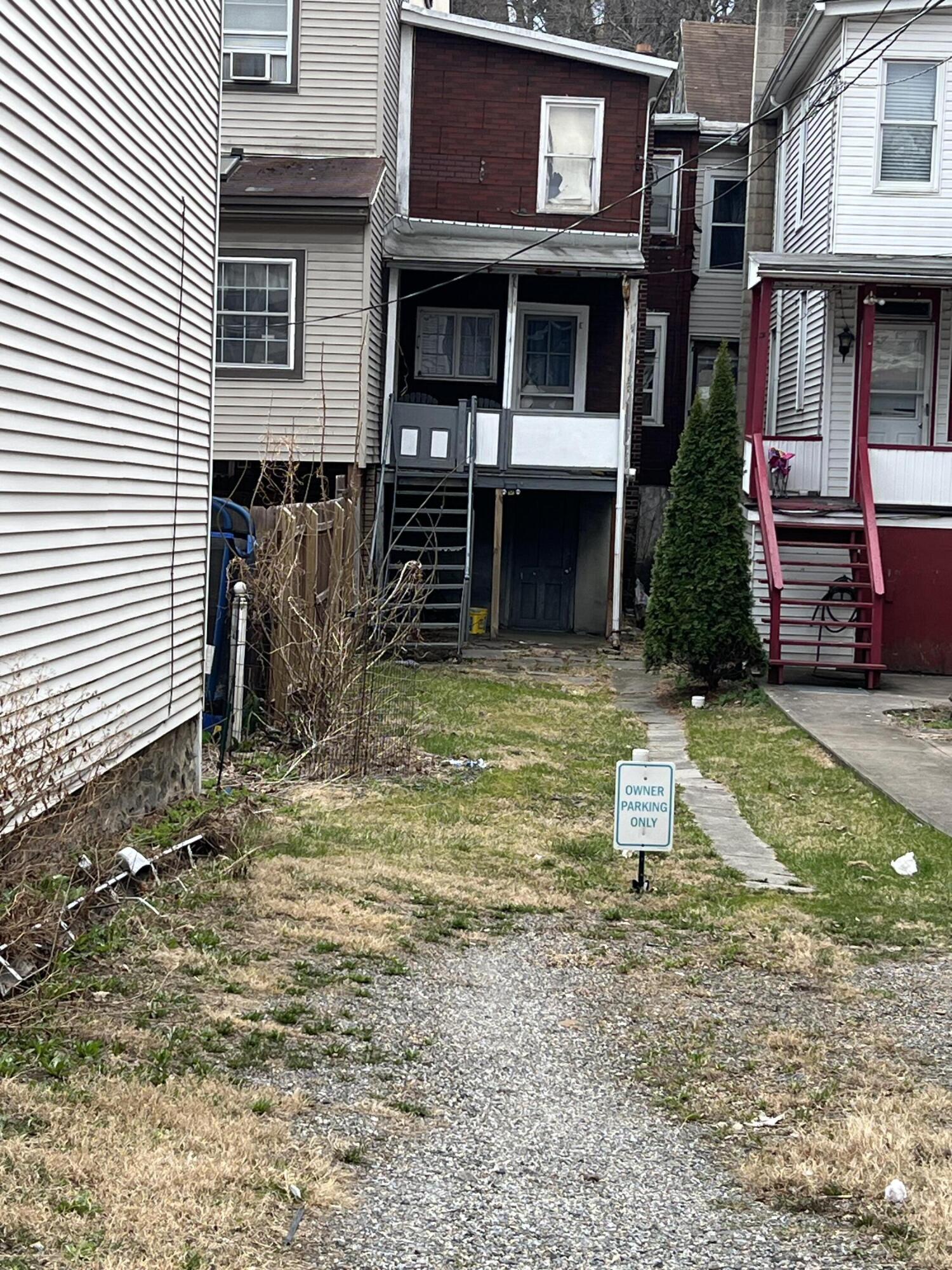 233 W Broad Street, Tamaqua, Pennsylvania image 23