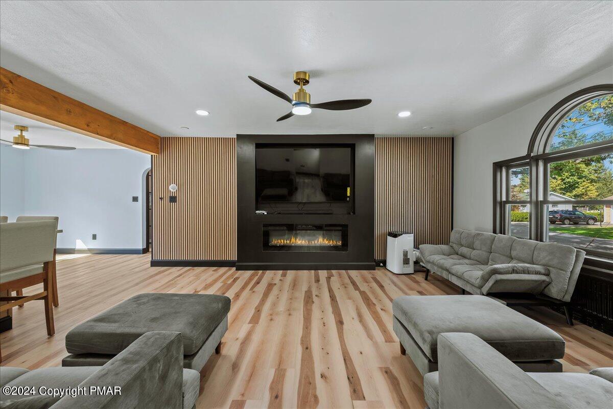 7137 Howell Terrace, Stroudsburg, Pennsylvania image 1