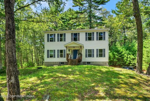 Homes For Sale - 375 Marcel Drive<br/> Pike County, Dingmans Ferry, PA 18328