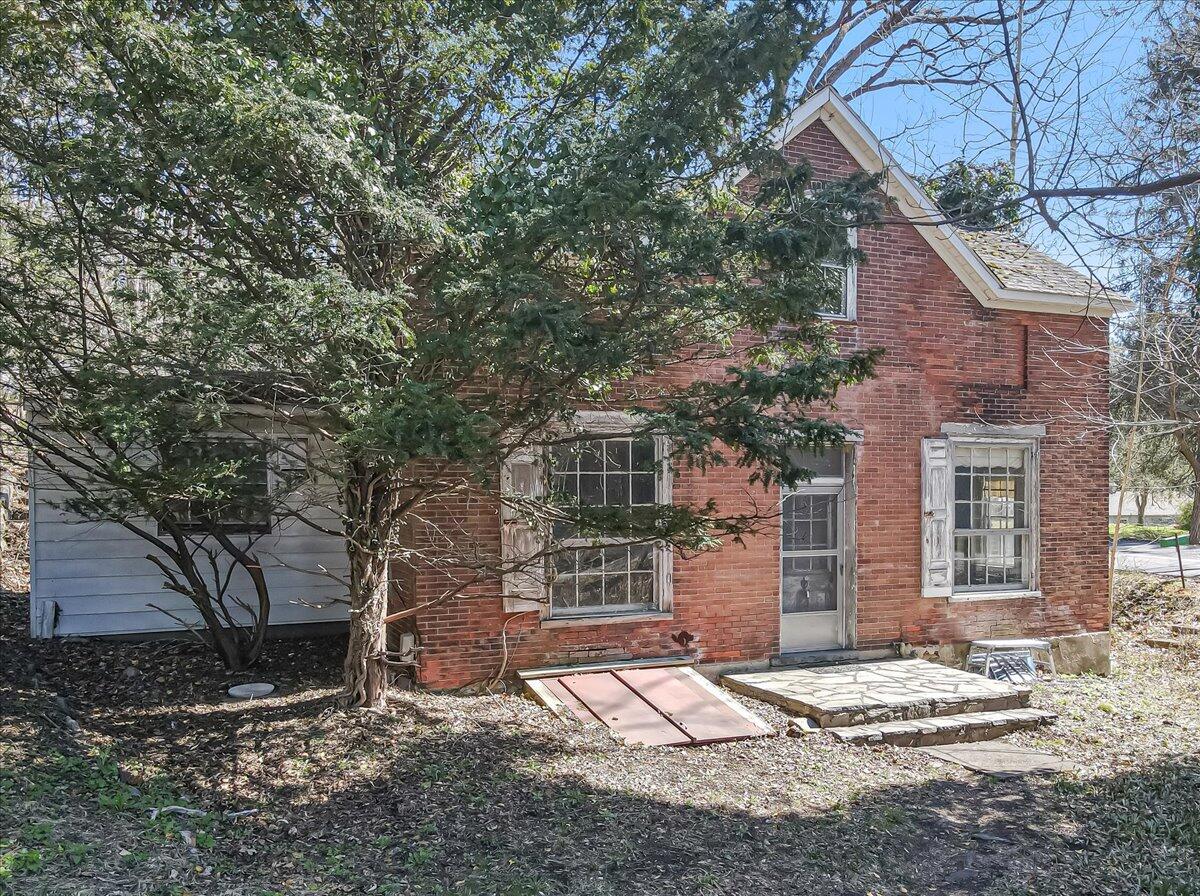 704 Bangor Mountain Road, Stroudsburg, Pennsylvania image 3