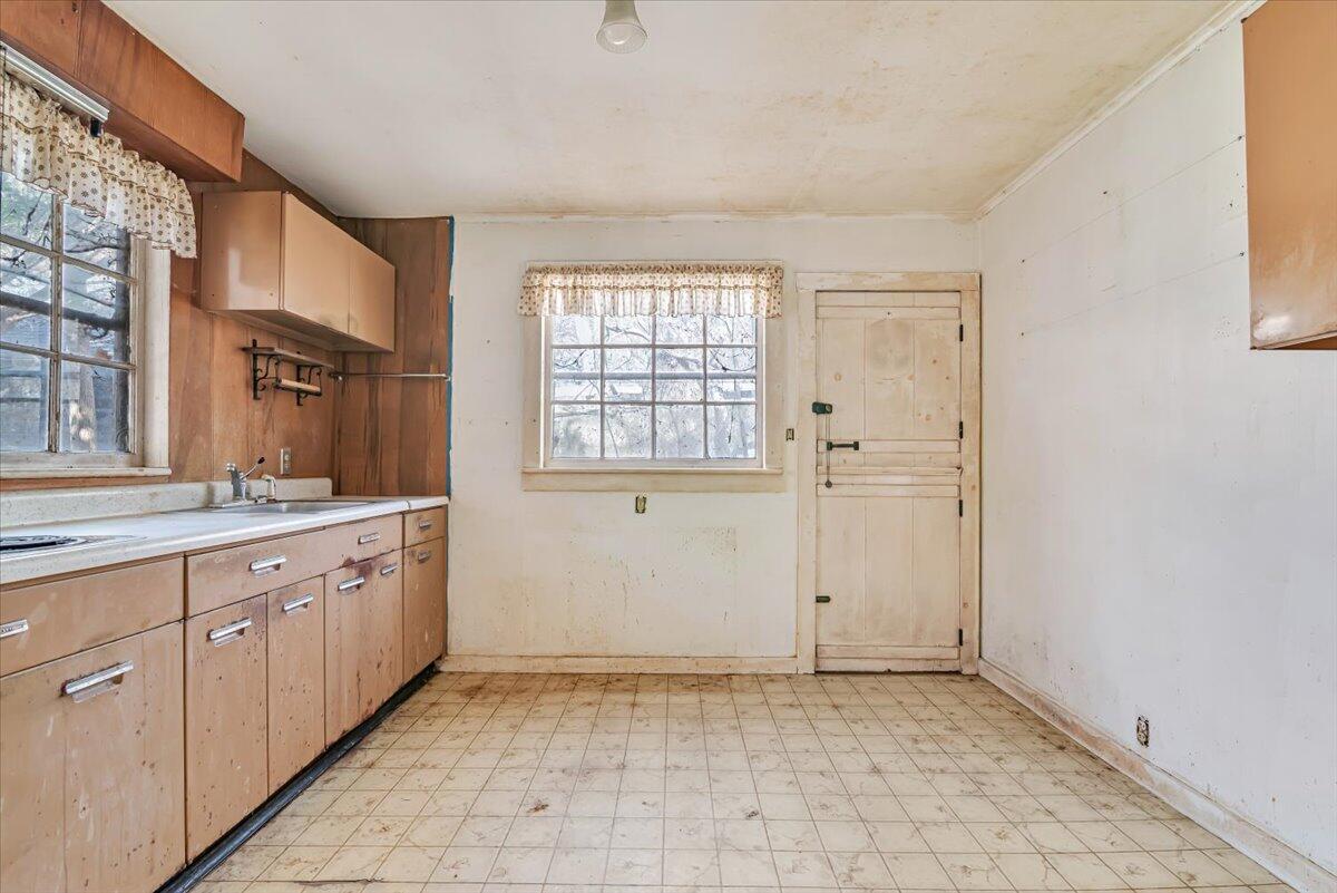 704 Bangor Mountain Road, Stroudsburg, Pennsylvania image 14