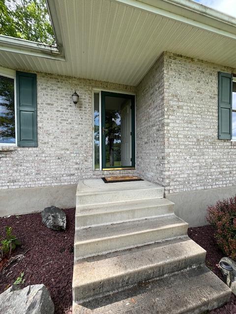 877 Old River Road