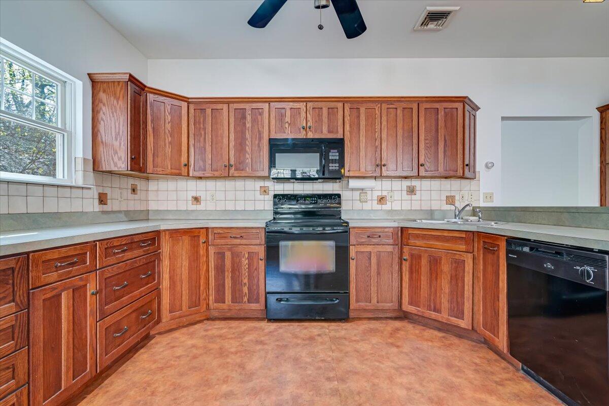 2 Wyndham Hill Drive, Reading, Pennsylvania image 34