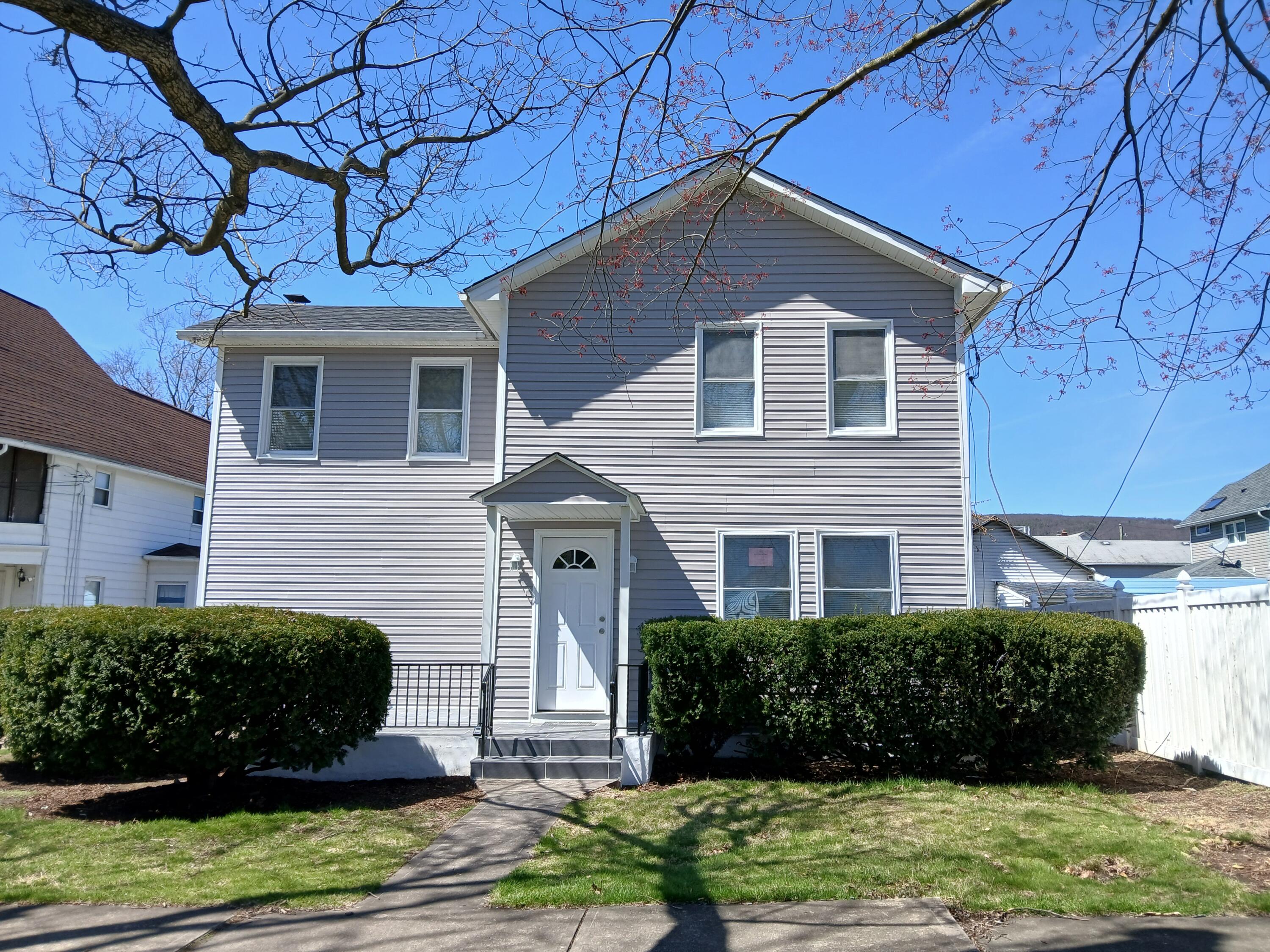 271 Monument Avenue, Wyoming, Pennsylvania image 1