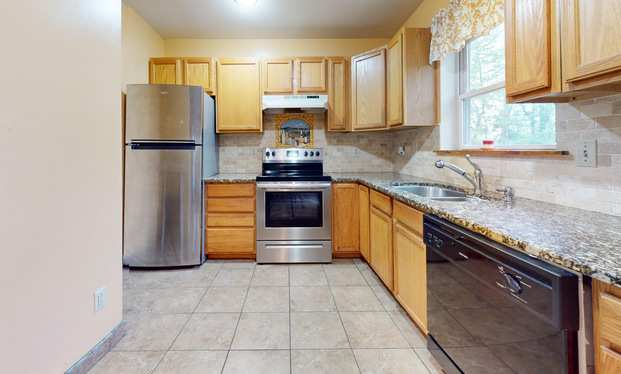 2787 Pocono Circle, Bartonsville, Pennsylvania image 18