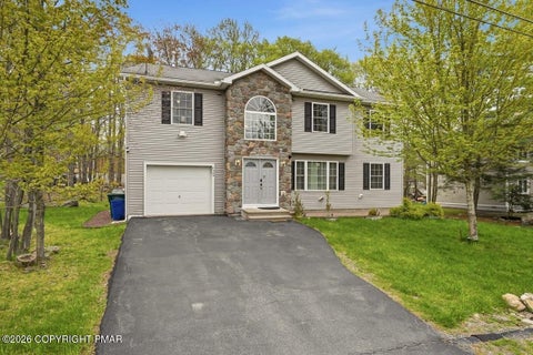 Homes For Rent - 6000 Boardwalk Drive<br/> Monroe County, Tobyhanna, PA 18466