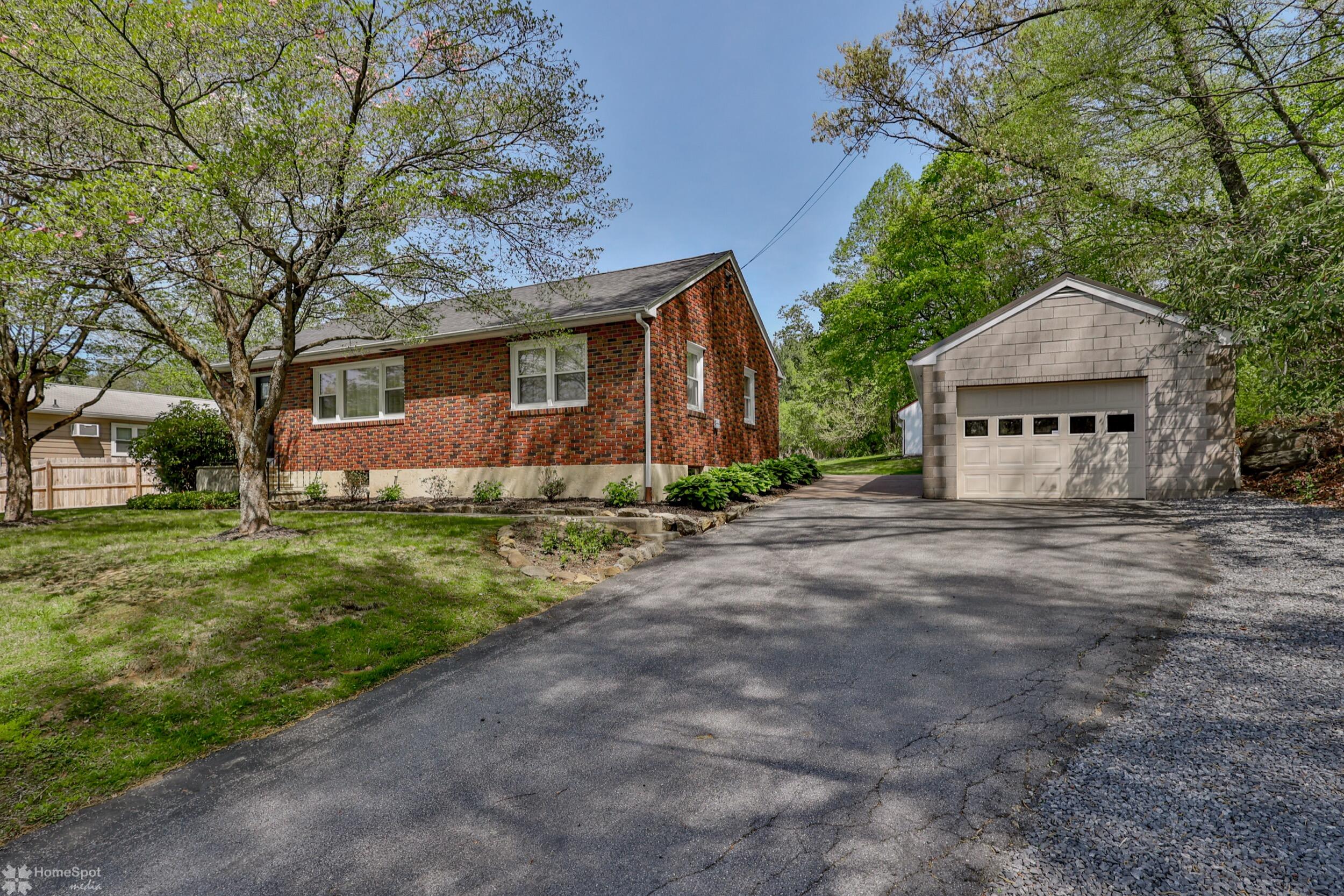 844 Gilly Avenue, Bethlehem, Pennsylvania image 3