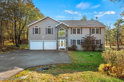 1042 Clover Road Long Pond PA 18334