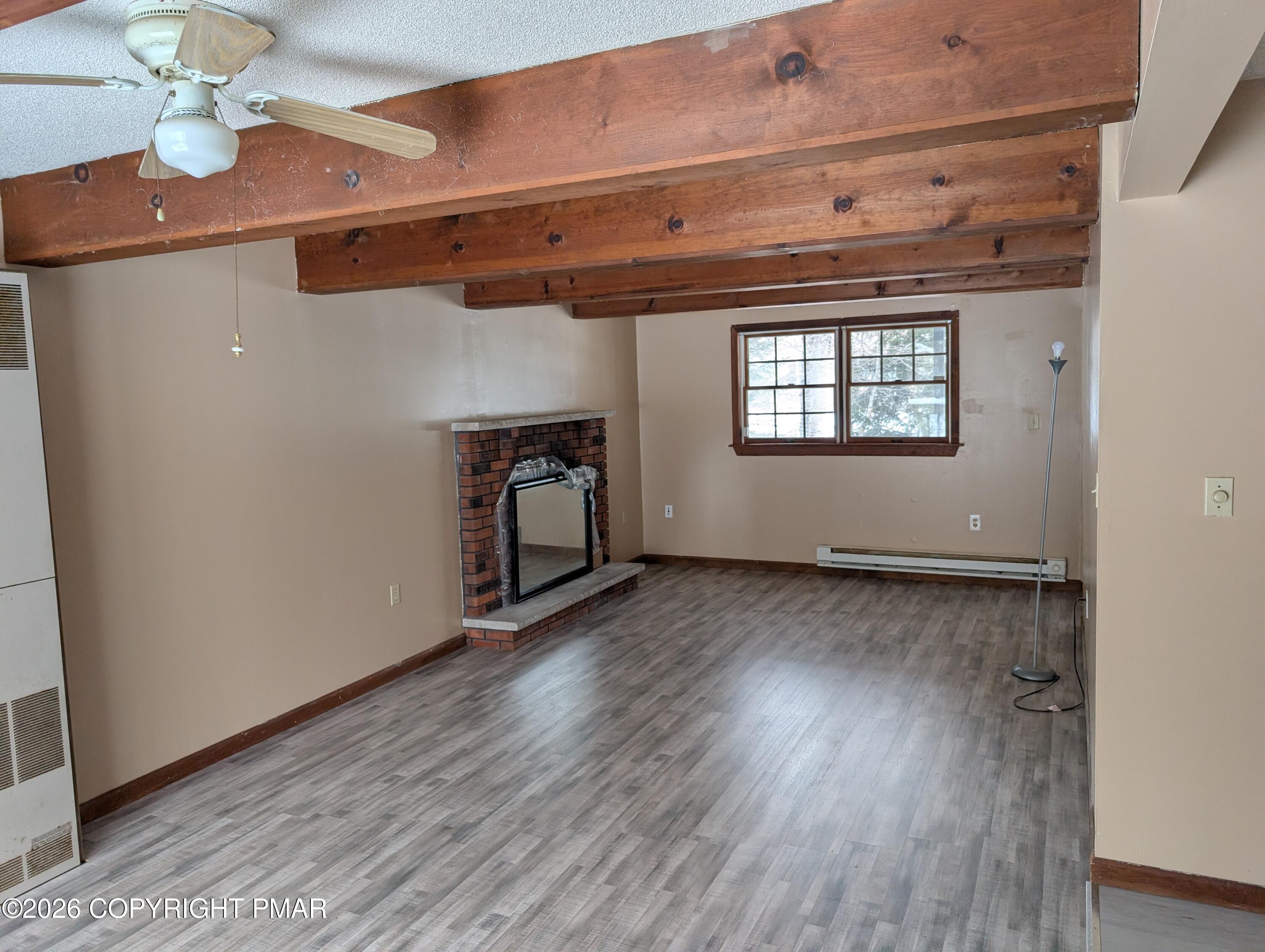 715 Country Pl Drive