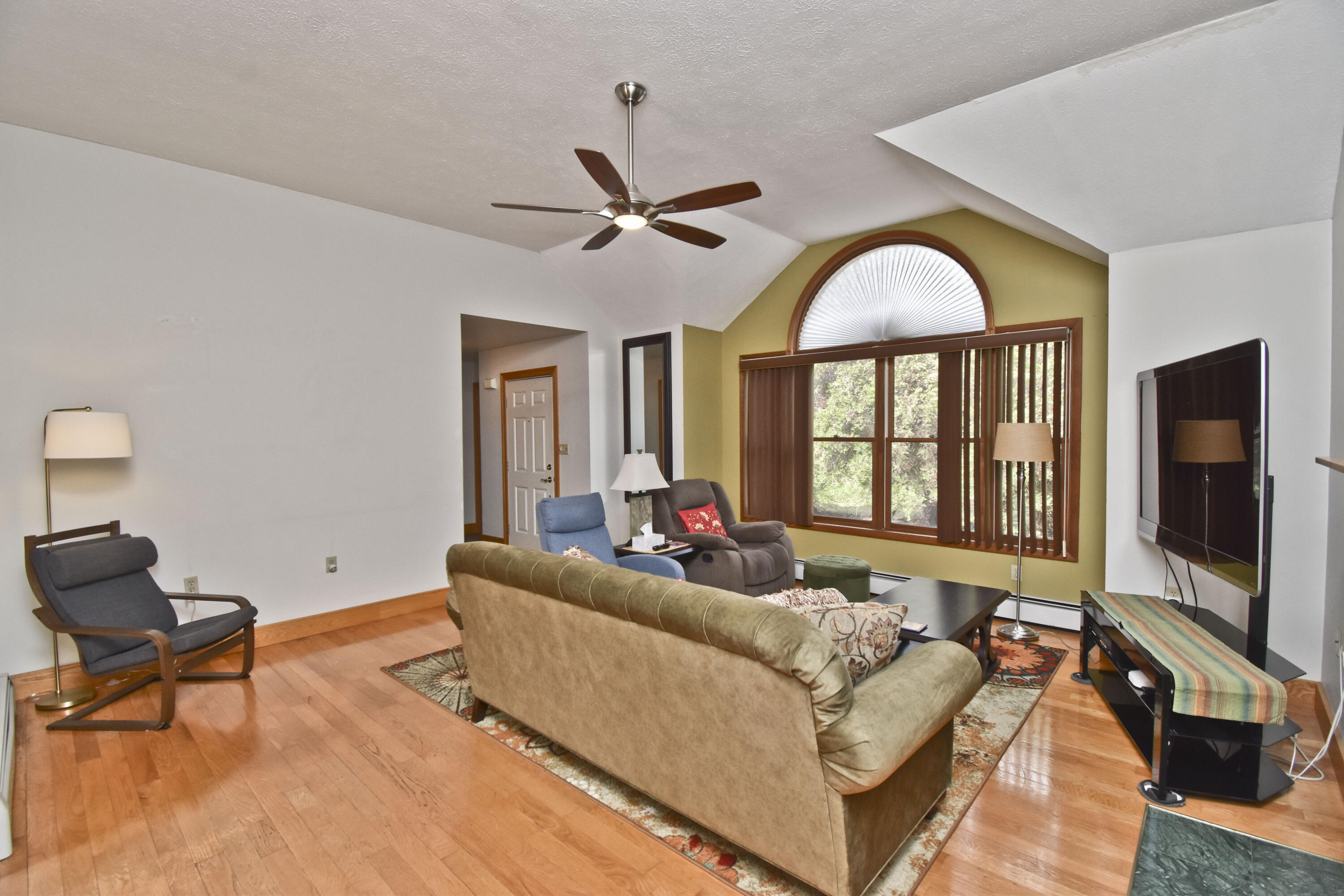 704 Newport Road, Stroudsburg, Pennsylvania image 7