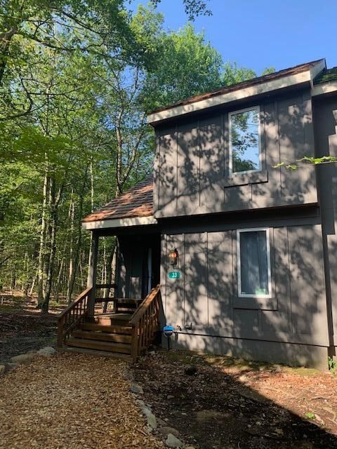 Townhouse For Sale - 33 Elevator<br/> Carbon County, Lake Harmony, PA 18624