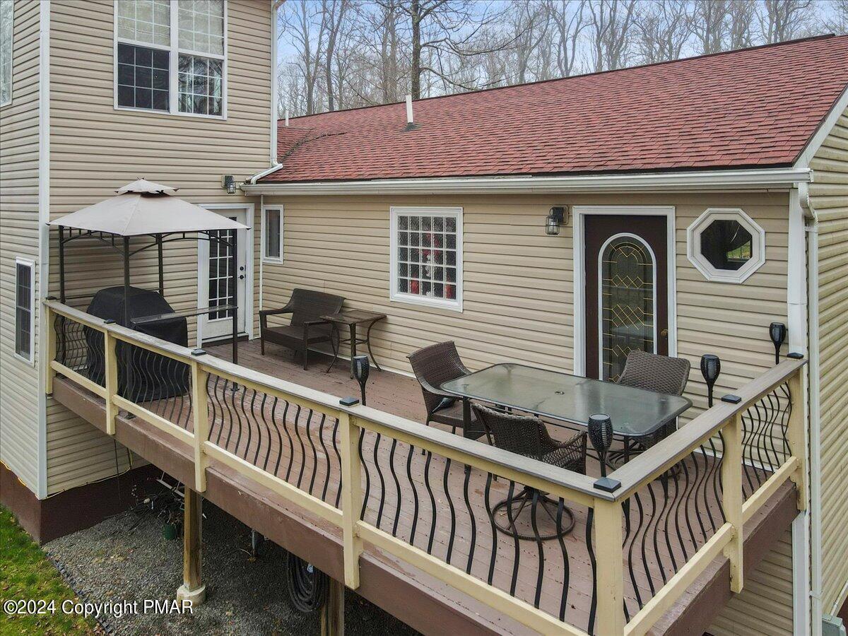 1016 Overlook Trail, Newfoundland, Pennsylvania image 3