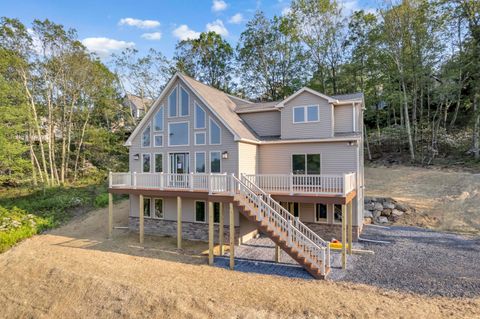 2217 Camelback Drive Tannersville PA 18372