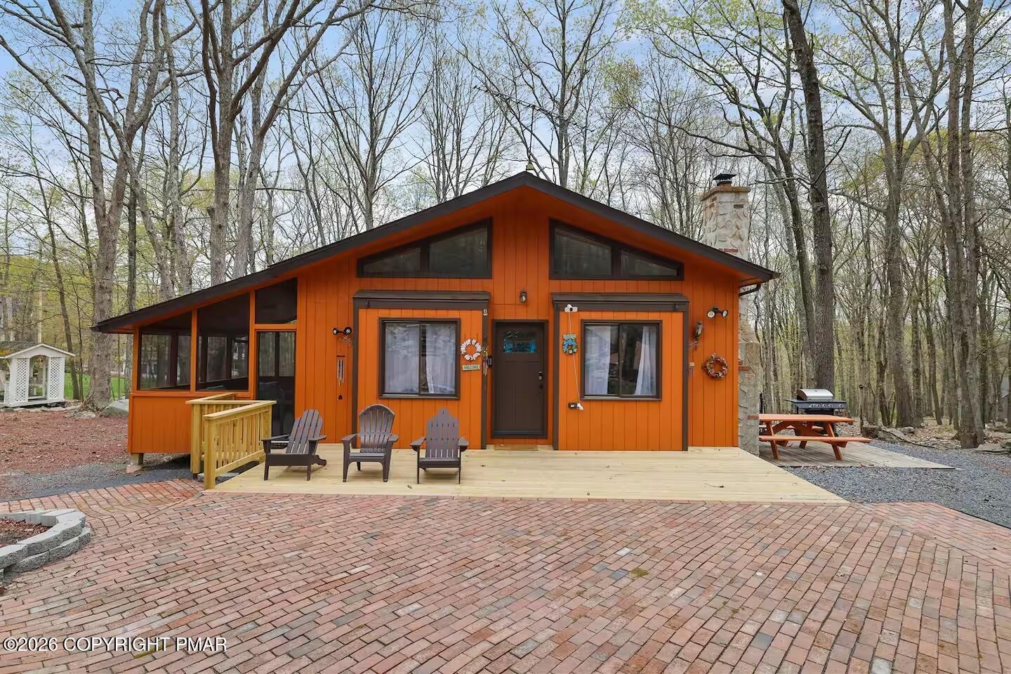 242 St Andrews Drive