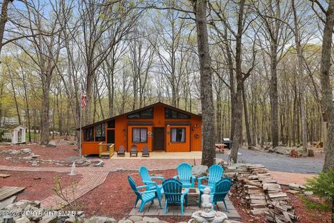 242 St Andrews Drive Bushkill PA 18324