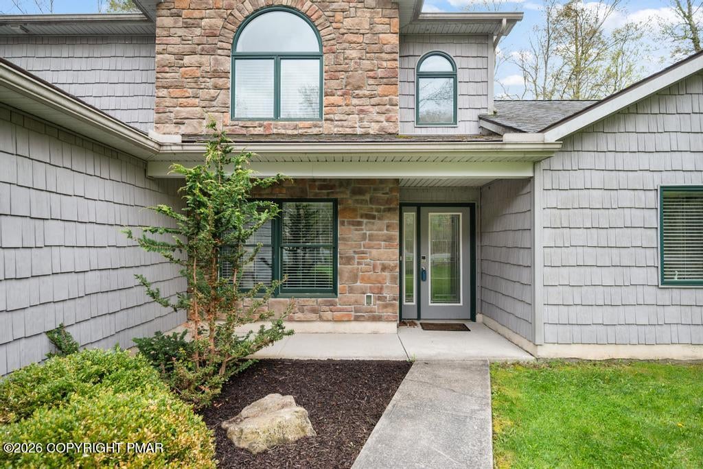 2236 Hillcrest Drive