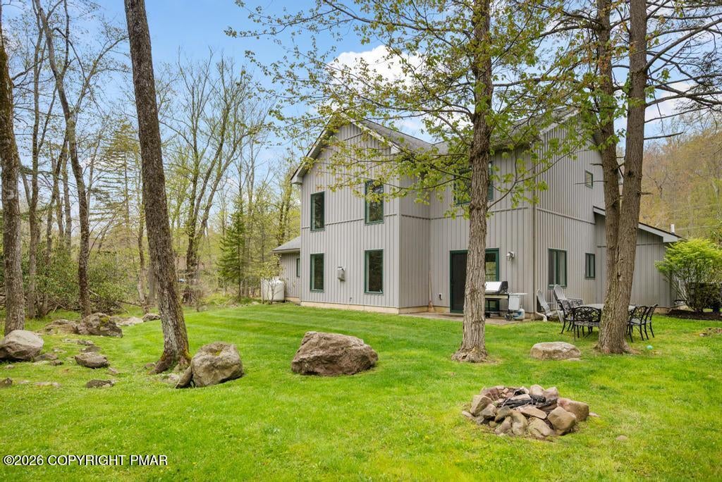 2236 Hillcrest Drive