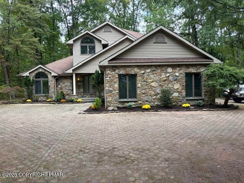 Homes For Sale - 229 Kromer Road<br/> Northampton County, Wind Gap, PA 18091