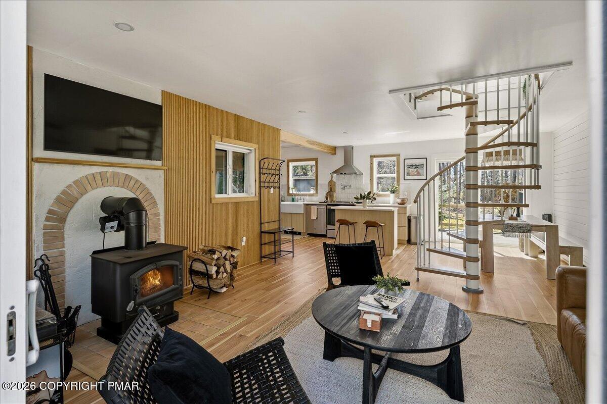 5306 Hummingbird Drive