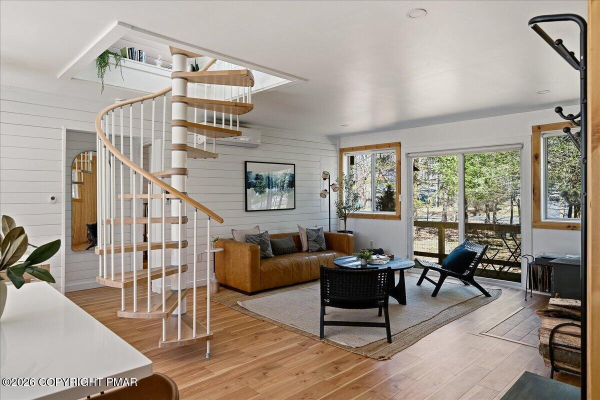 5306 Hummingbird Drive