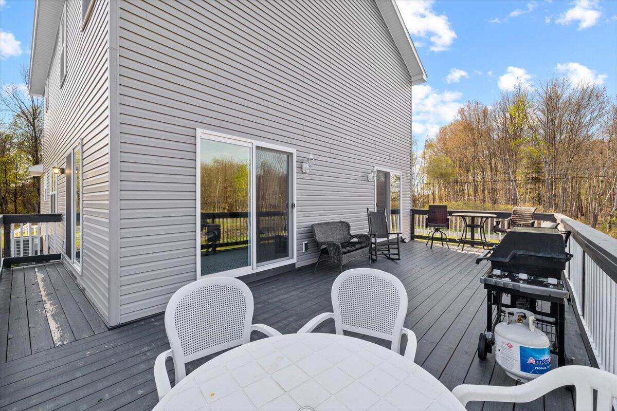 228 Cranberry Drive, Pocono Lake, Pennsylvania image 48