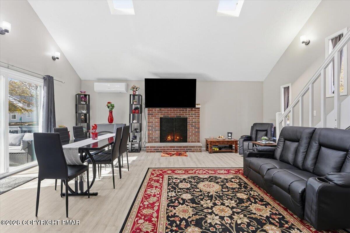 102 Feather Lane