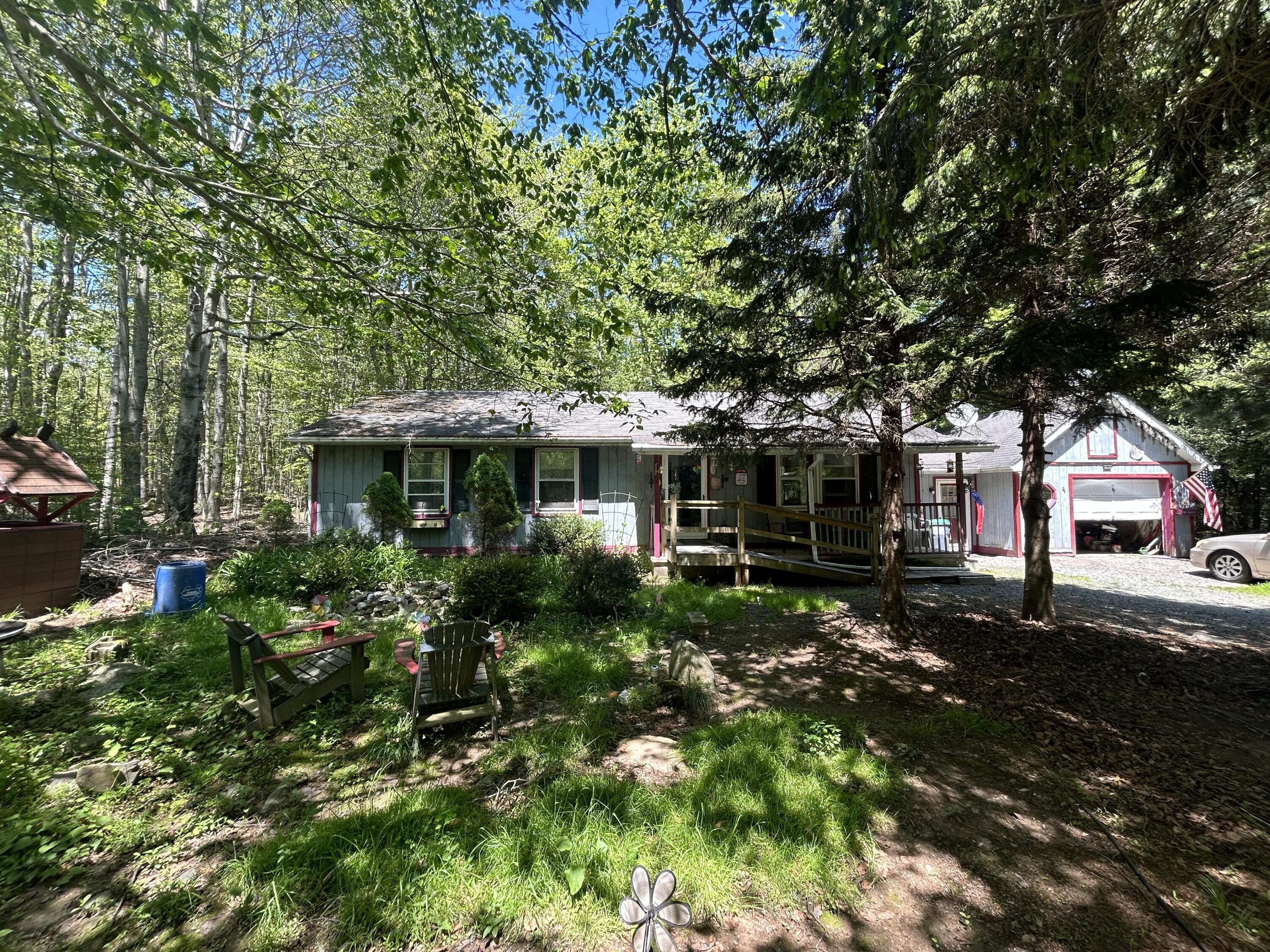 382 Lake Road, Tobyhanna, Pennsylvania image 1