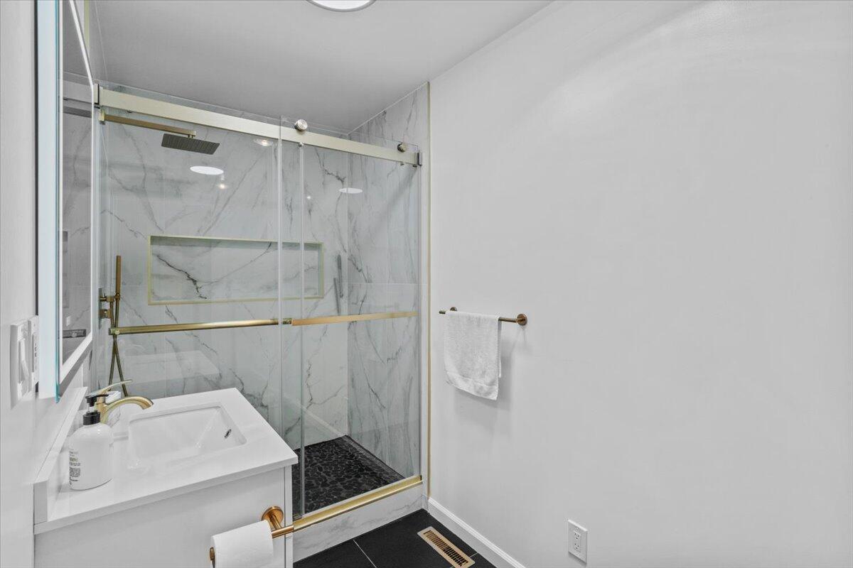 29 Hirshorn Drive, Newfoundland, Pennsylvania image 42