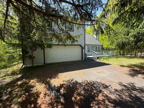 263 Canterbury Road Bushkill PA 18324