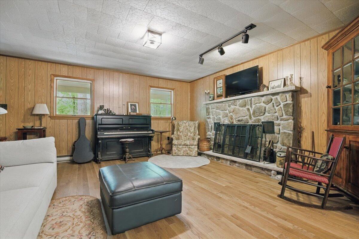 2147 Gravel Road, Canadensis, Pennsylvania image 5