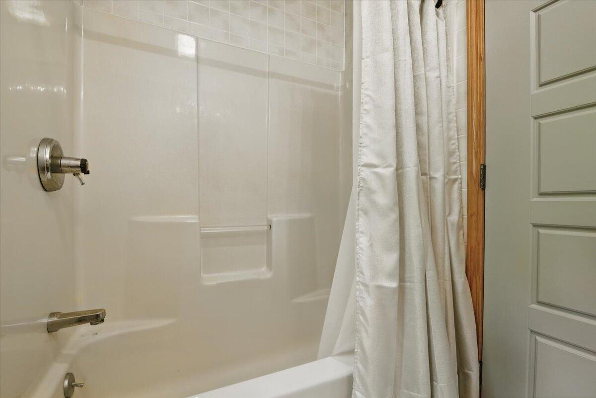 2147 Gravel Road, Canadensis, Pennsylvania image 32