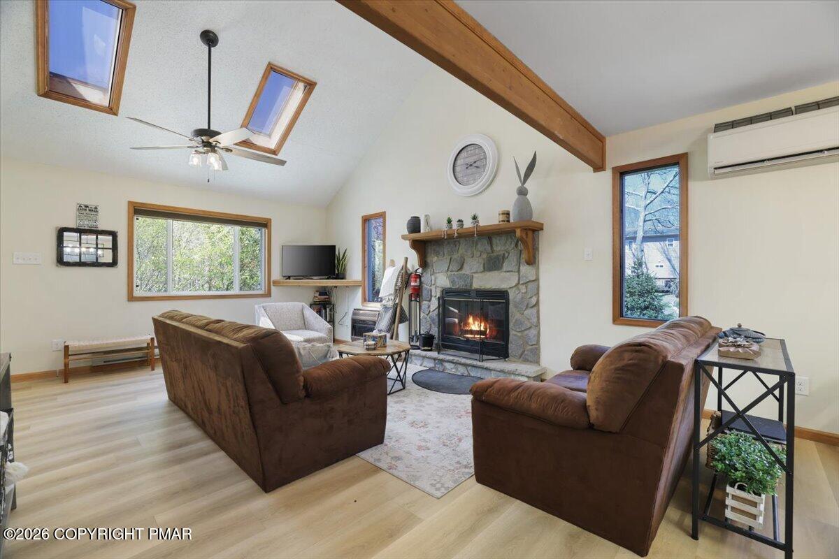 286 McKuen Way