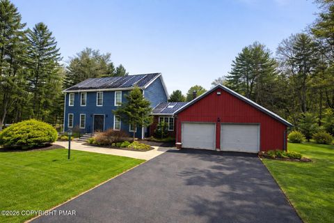 Homes For Sale - 5602 Broadacre Drive<br/> Stroudsburg, PA 18360