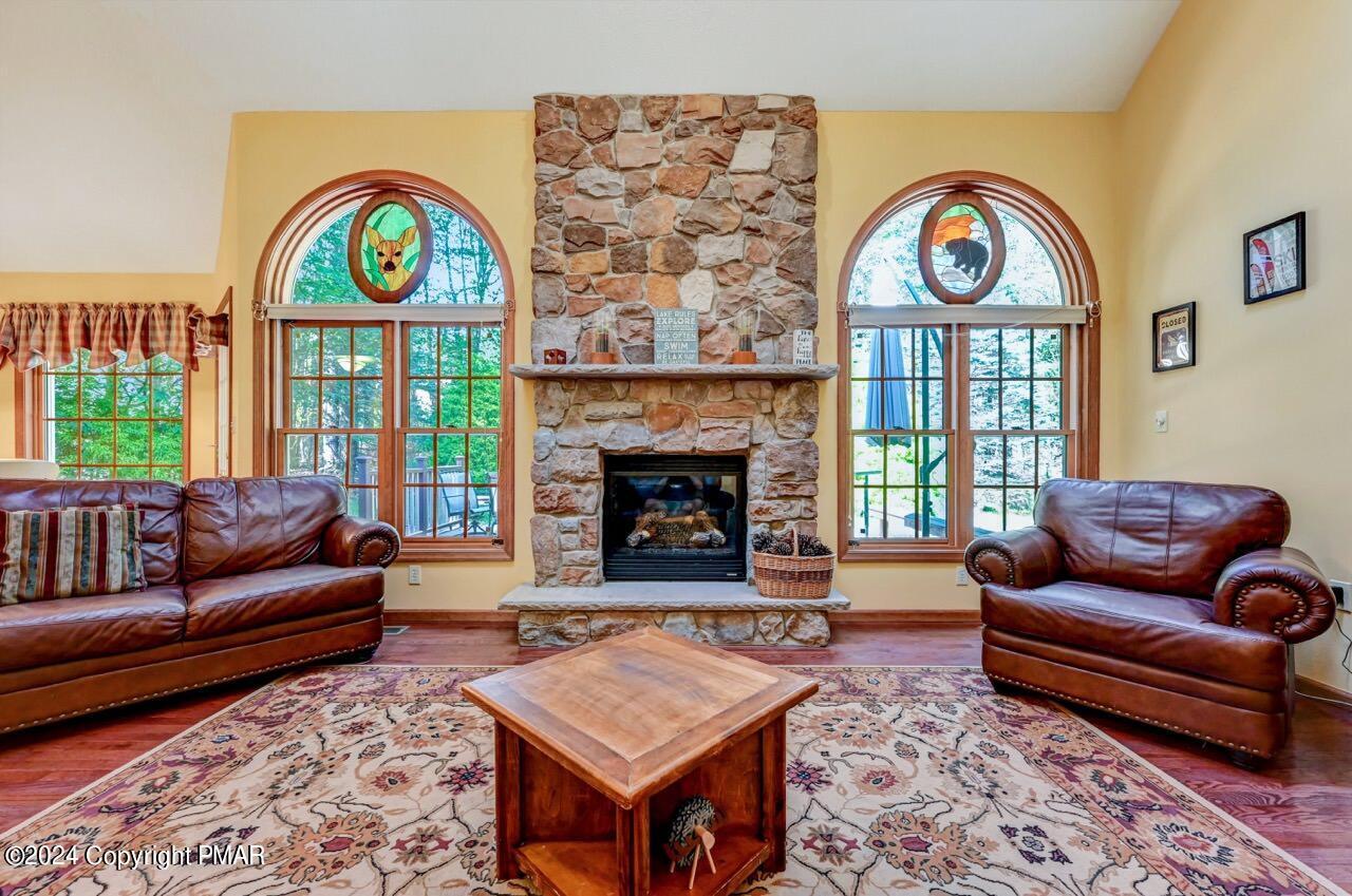 2265 Hillcrest Drive