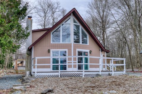 1452 Waterfront Drive Tobyhanna PA 18466