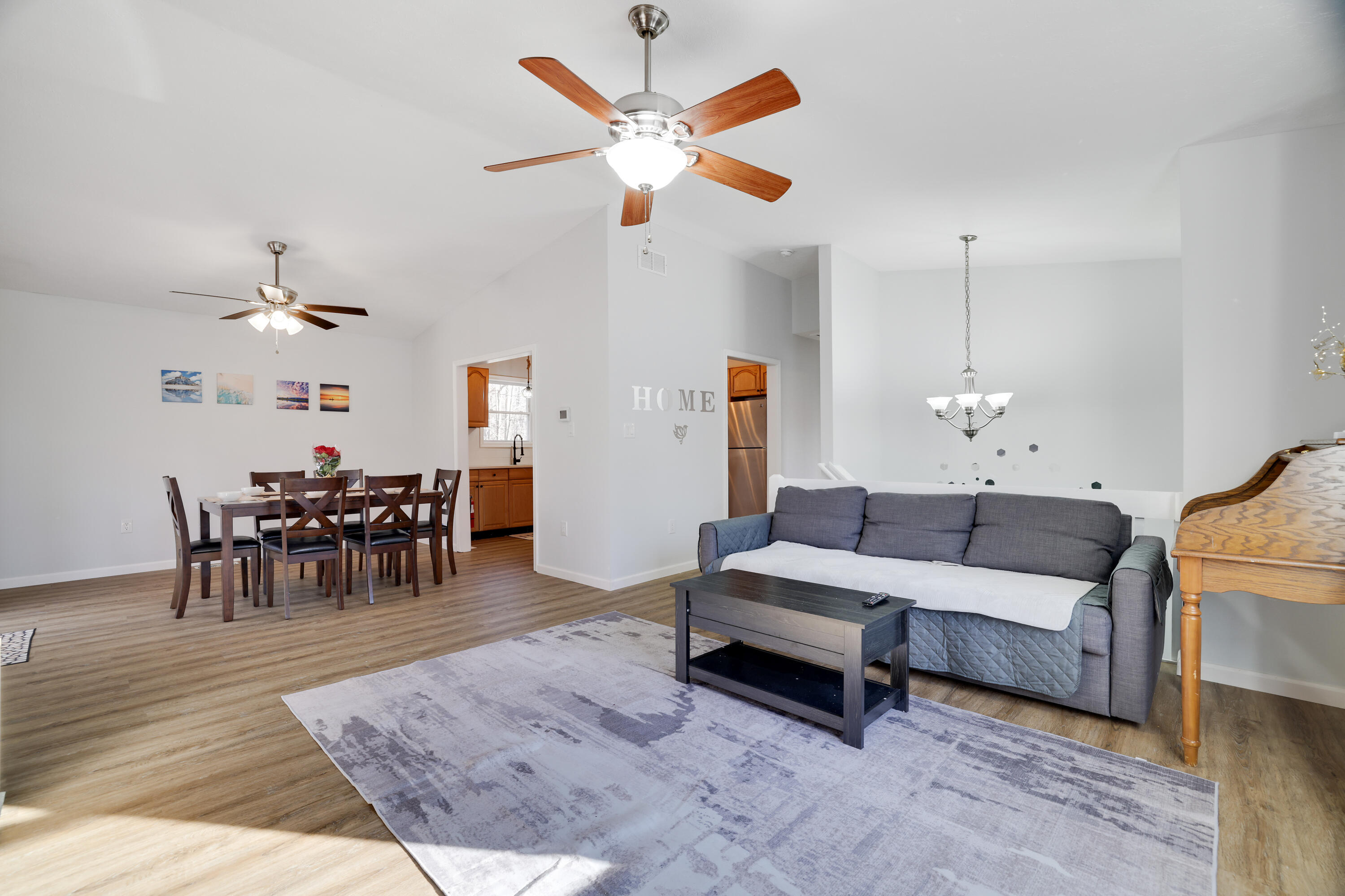 7605 Sawmill Road, Tobyhanna, Pennsylvania image 1