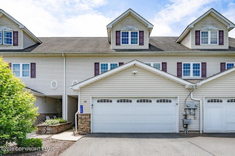Townhouse For Sale - 125 Sciota Garden Road<br/> Monroe County, Sciota, PA 18354