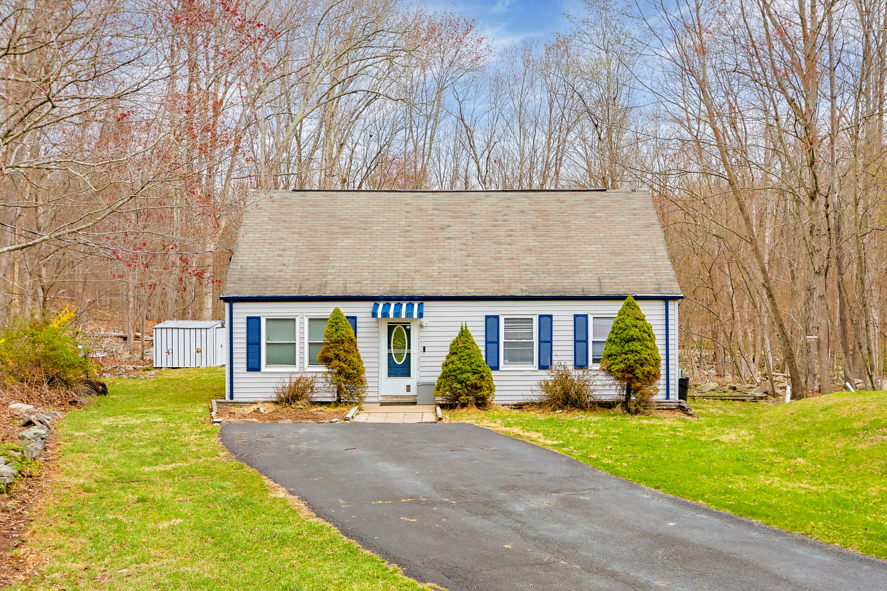 12018 Maplewood Drive, East Stroudsburg, Pennsylvania image 3