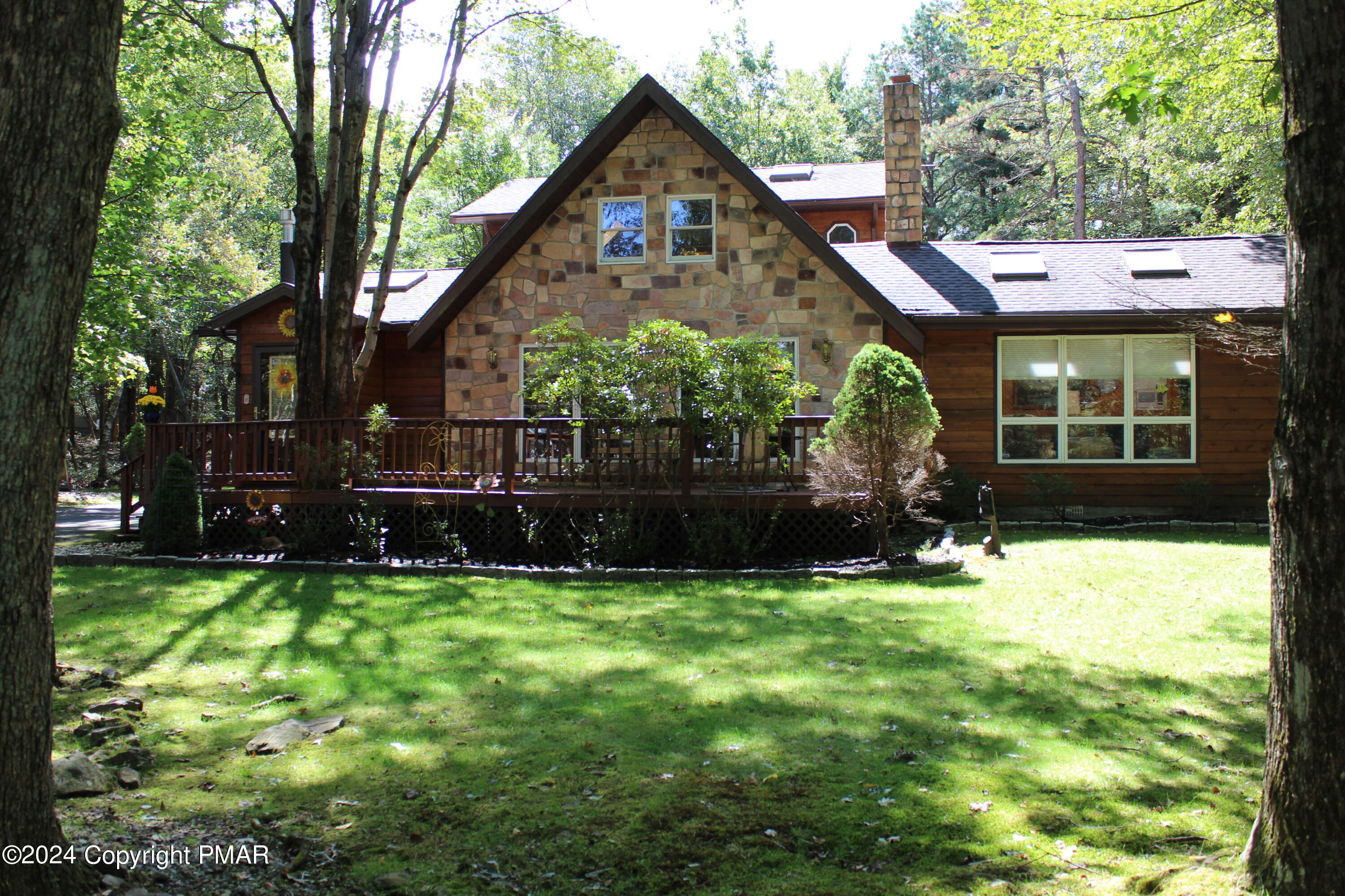 134 Laurel Lane, Blakeslee, Pennsylvania image 1