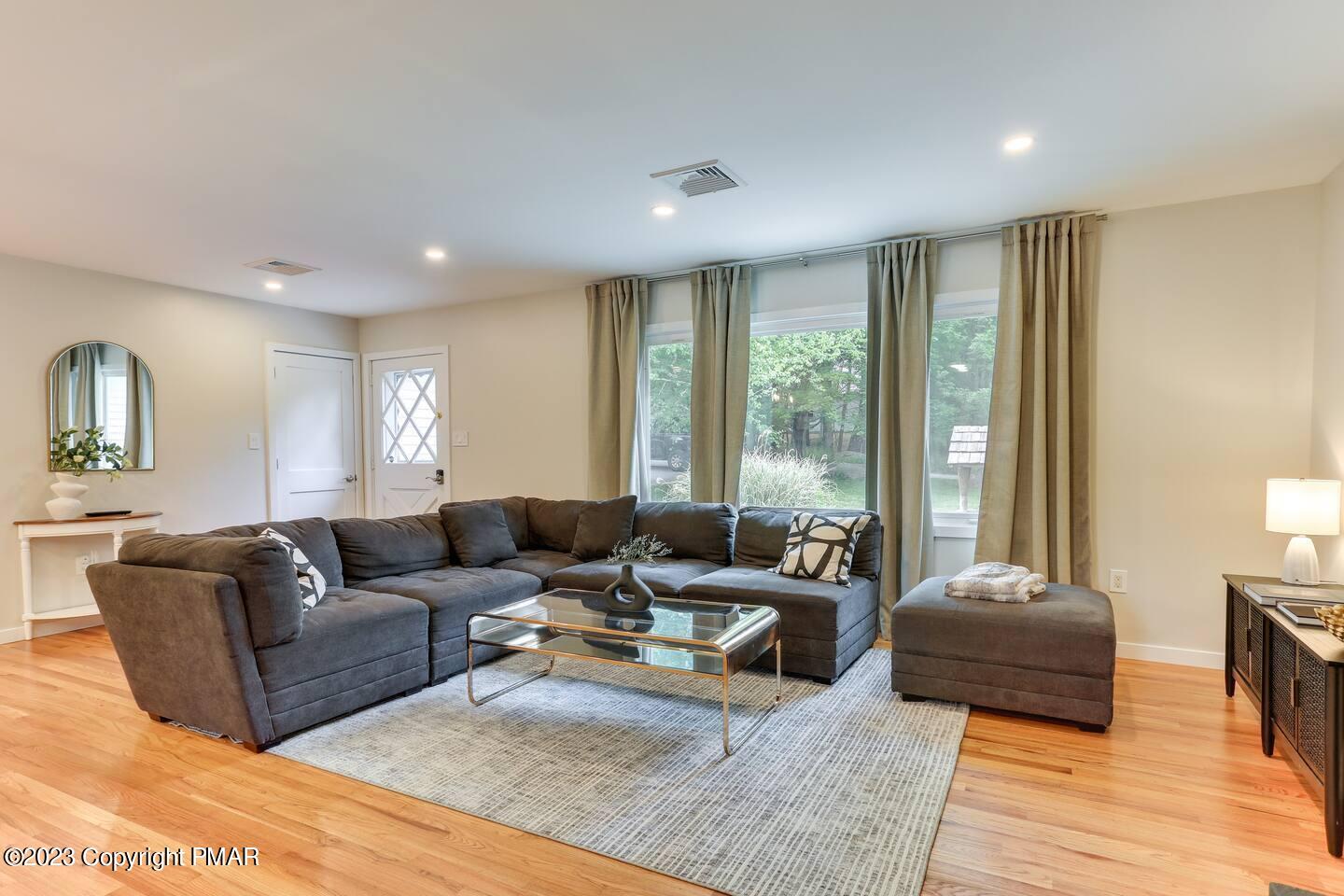 125 Woodlane Road, Canadensis, Pennsylvania image 5